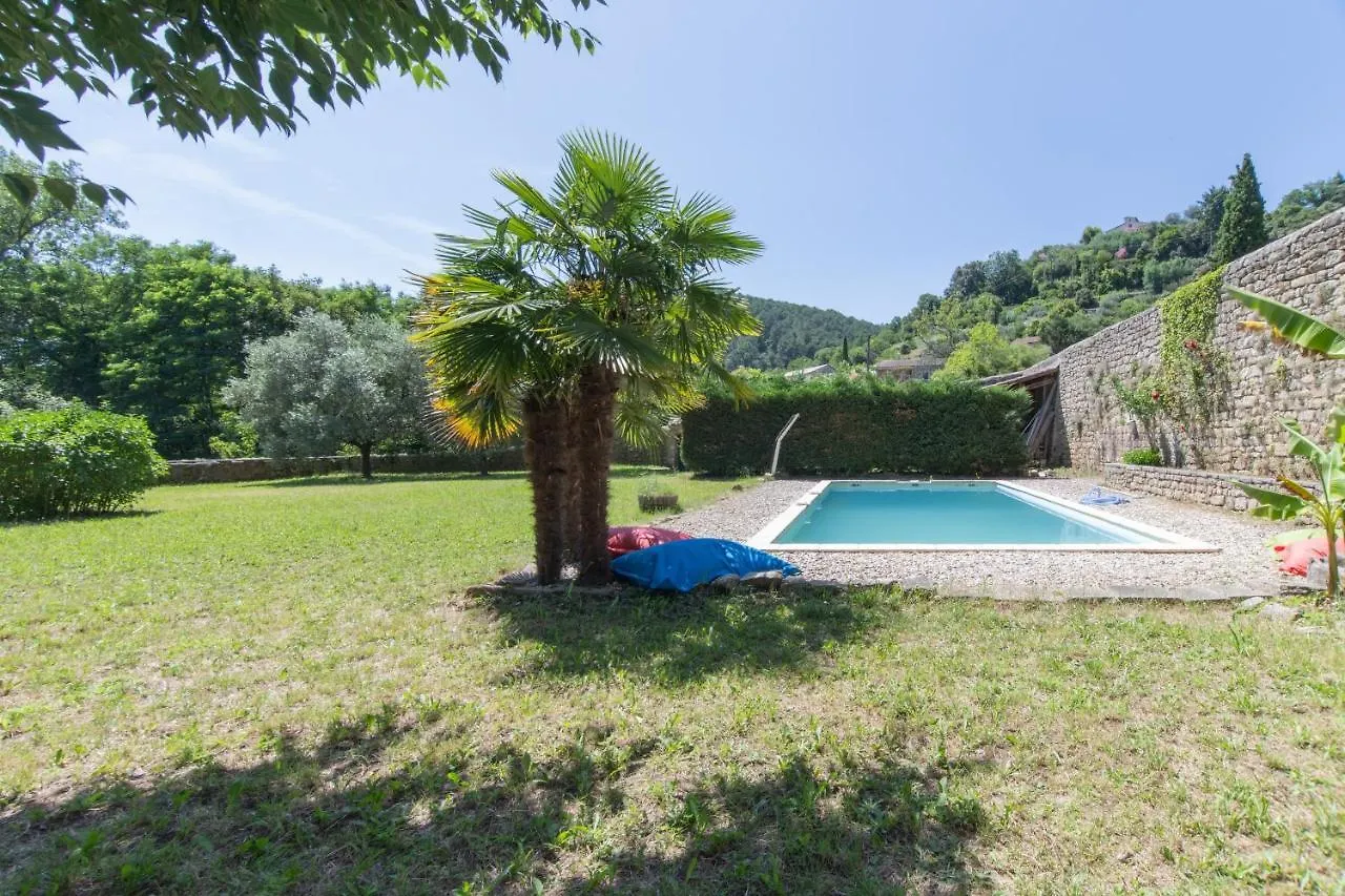 Le Grand Cedre - Maison Avec Piscine Privee Ribes France